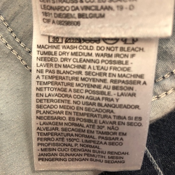 Levi’s Cuffed Capri/Crop Mid-Rise Jeans 4 - Picture 5 of 12